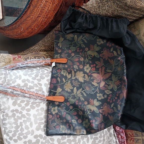 No name Handbags - NWT-Floral Tote Bag